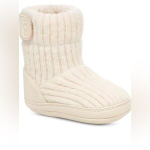 UGG baby, Size 4/5